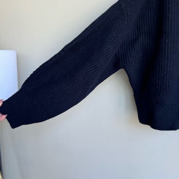 & Other Stories Wool Cable Knit Midnight Blue Balloon Arm Sweater Size Medium - Picture 4 of 11